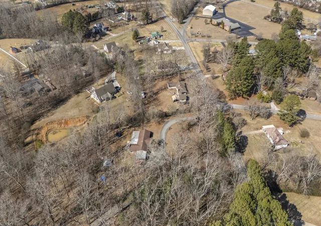 39th image of 2321 Old Tullahoma Rd, Winchester, TN 37398 | MLS# 3120305