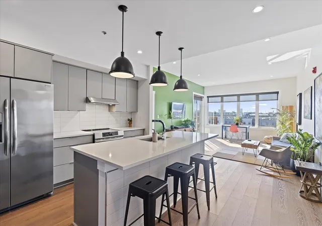 Photo 2 of Condo for sale at 411 Fairpoint St #202, Chattanooga, TN 37405 | MLS# 3120334 | Listing updated on 2026-09-22