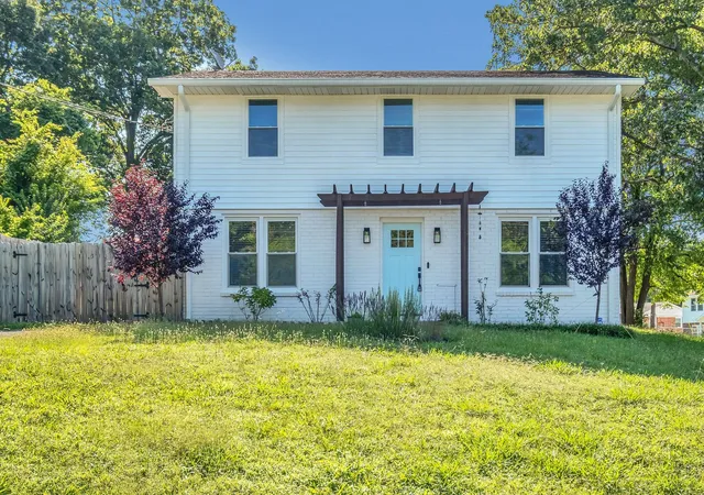 1st image of 2601 Oakwood Ave, Nashville, TN 37207 | MLS# 3120372