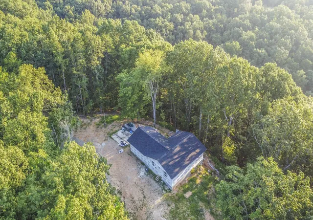 Photo 1 of Single family home for sale at 140 Mary Brown Ln, Rockwood, TN 37854 | MLS# 3304361 | Listing updated on 2026-08-21
