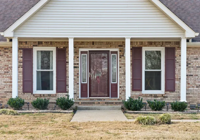 Photo 3 of Single family home for sale at 290 Andrew Jackson Dr, Clarksville, TN 37043 | MLS# 3123095 | Listing updated on 2026-06-26