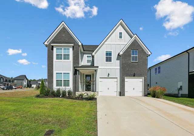 Homes for sale in Smyrna, TN | 5200 Greentree Dr, Smyrna, TN 37167 | MLS# 3122145