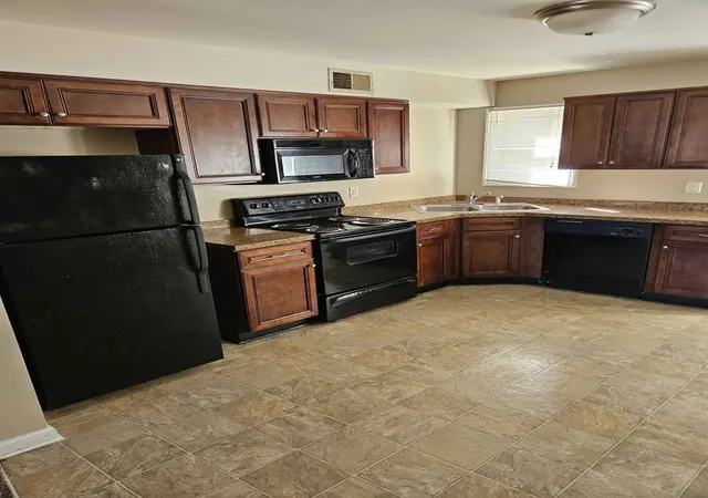 4th image of 792 Cherrybark Ln, Clarksville, TN 37040 | MLS# 3121913