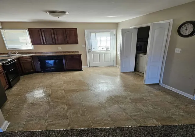 5th image of 792 Cherrybark Ln, Clarksville, TN 37040 | MLS# 3121913