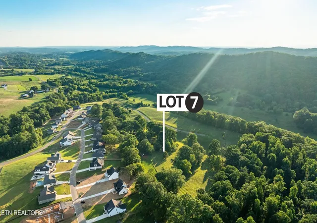 Photo 2 of Land for sale at 836 Franklin Xing, Maryville, TN 37804 | MLS# 3604124 | Listing updated on 2026-10-01