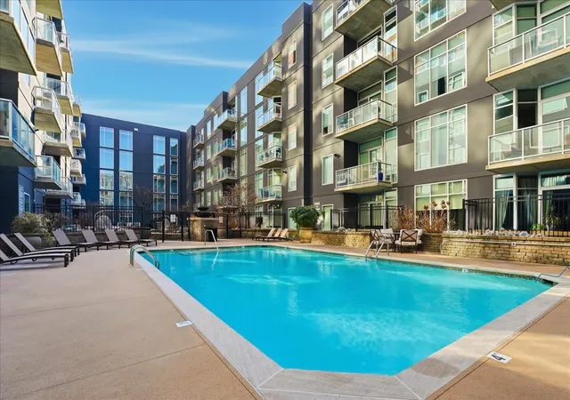 2nd image of 600 12Th Ave S, Nashville, TN 37203
