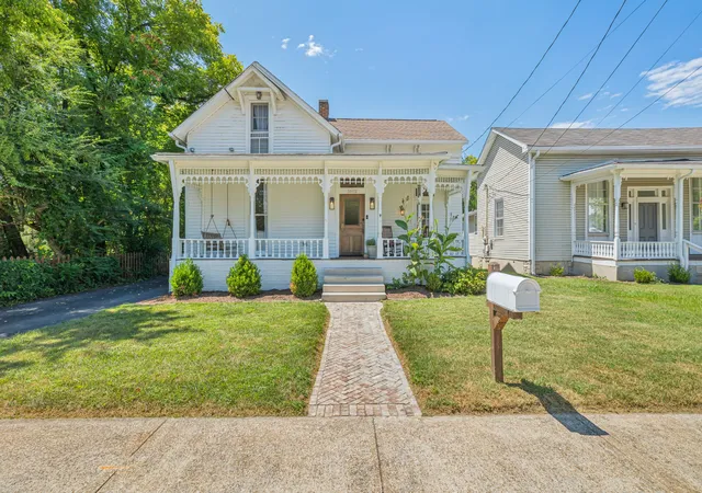 Photo 1 of Single family home for sale at 1012 S High St, Columbia, TN 38401 | MLS# 3128670 | Listing updated on 2026-06-08