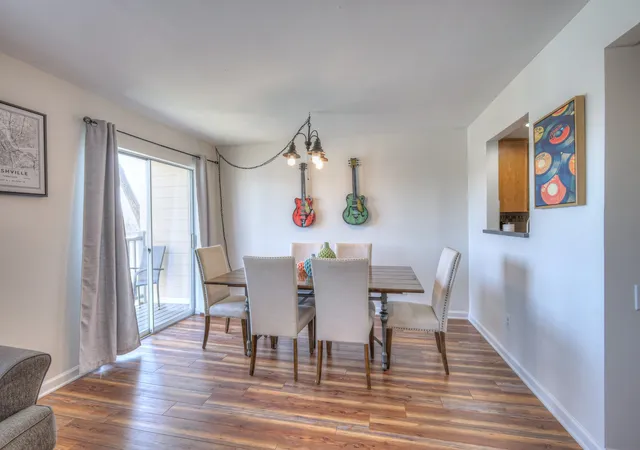 Listing Photo 5 - Condo for sale in building located at 910 1st Ave N, Nashville, TN 37201