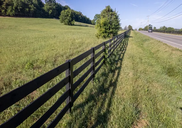 Photo 4 of Land for sale at 3076 Carters Crk Pk, Franklin, TN 37064 | MLS# 3122486 | Listing updated on 2026-08-18