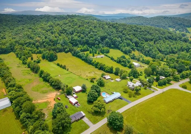 Homes for sale in Sparta, TN | 1653 Lester Flatt Road, Sparta, TN 38583 | MLS# 3261262