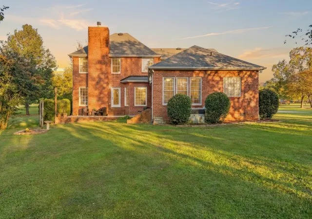 2nd image of 101 Westmeade Dr, Winchester, TN 37398 | MLS# 3123487