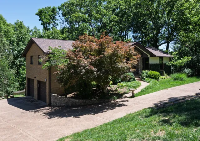 3rd image of 176 Lelawood Cir, Nashville, TN 37209 | MLS# 3158710