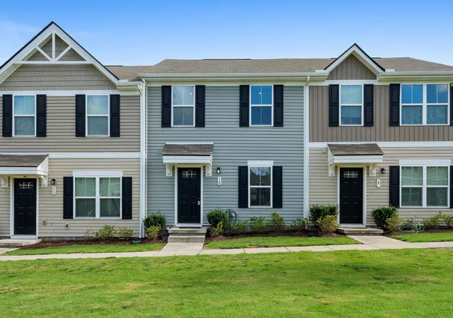 Photo 1 of Townhouse for sale at 2935 Winterberry Dr #10, Nashville, TN 37207 | MLS# 3123267 | Listing updated on 2026-08-26
