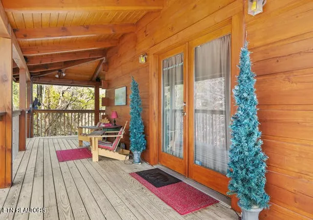 Photo 4 of Single family home for sale at 940 Buck Way, Sevierville, TN 37876 | MLS# 3123592 | Listing updated on 2026-09-19