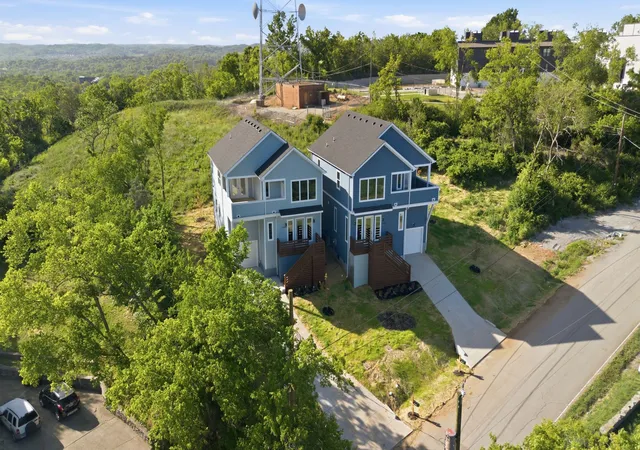 Homes for sale in Nashville, TN | 2109C Summitt Ave, Nashville, TN 37218 | MLS# 3123869