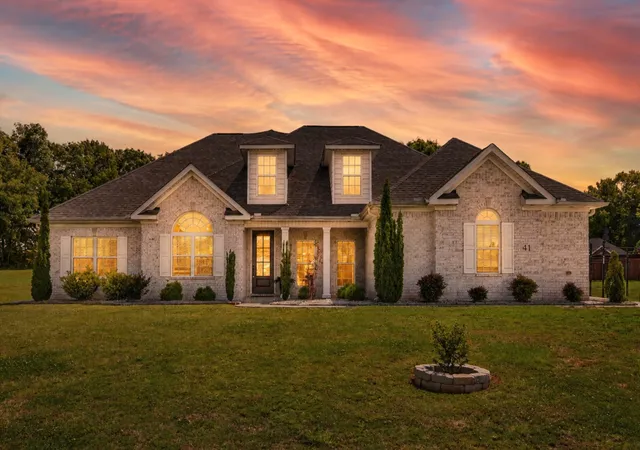 Homes for sale in Fayetteville, TN | 41 Knotting Hill Dr, Fayetteville, TN 37334 | MLS# 3128023