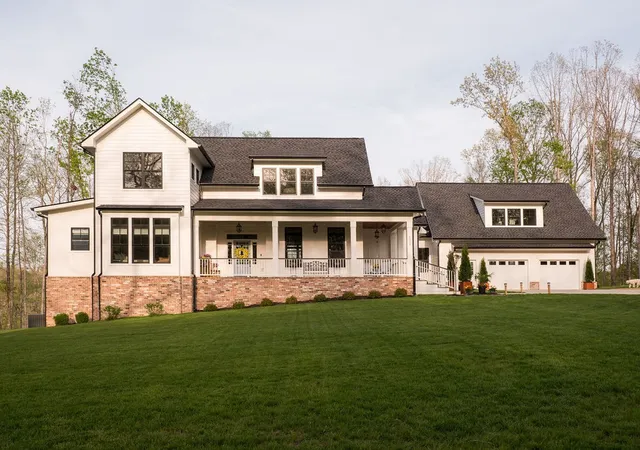 Photo 1 of Single family home for sale at 5558 Boy Scout Rd, Franklin, TN 37064 | MLS# 3171186 | Listing updated on 2026-08-31