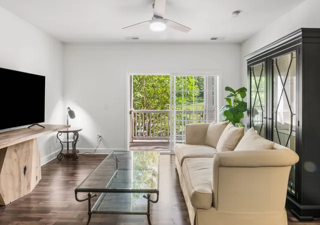 Photo 2 of Condo for sale at 4845 Bevendean Dr #E10, Nashville, TN 37211 | MLS# 3127935 | Listing updated on 2026-08-31