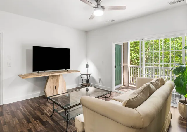Photo 3 of Condo for sale at 4845 Bevendean Dr #E10, Nashville, TN 37211 | MLS# 3127935 | Listing updated on 2026-08-31