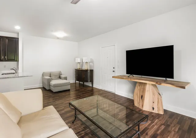 Listing Photo 4 - Condo for sale in building located at 4845 Bevendean Dr, Nashville, TN 37211 - Unit #E10