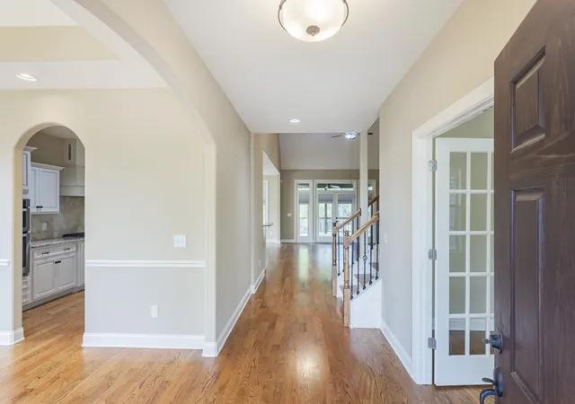 Photo 3 of Single family home for sale at 111 Country Hills Dr, Hendersonville, TN 37075 | MLS# 3180438 | Listing updated on 2026-09-06