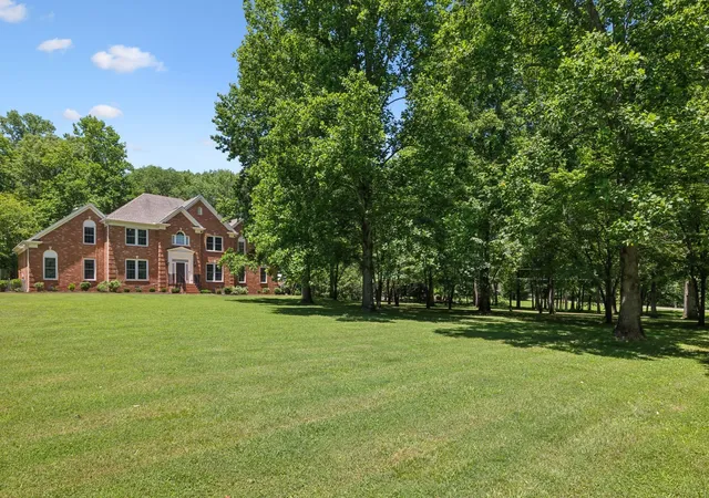 Photo 1 of Single family home for sale at 3208 Thoroughbred Dr, Hermitage, TN 37076 | MLS# 3133814 | Listing updated on 2026-10-28