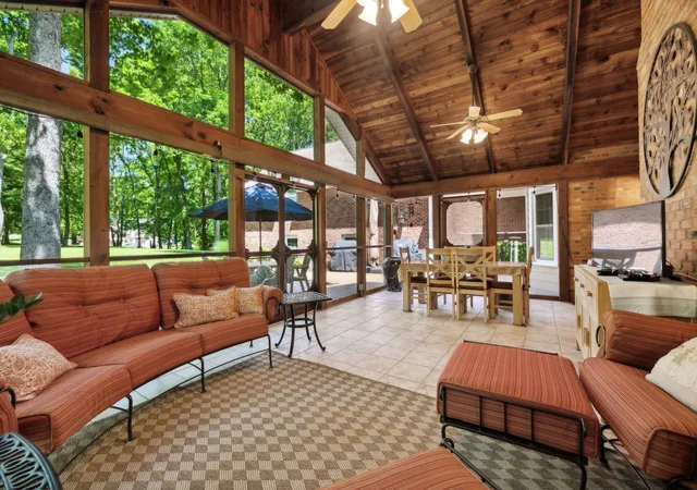 Photo 3 of Single family home for sale at 3208 Thoroughbred Dr, Hermitage, TN 37076 | MLS# 3133814 | Listing updated on 2026-10-09