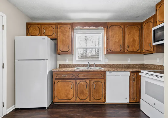 Photo 4 of Single family home for sale at 135 East St, Clarksville, TN 37042 | MLS# 3128816 | Listing updated on 2026-05-14