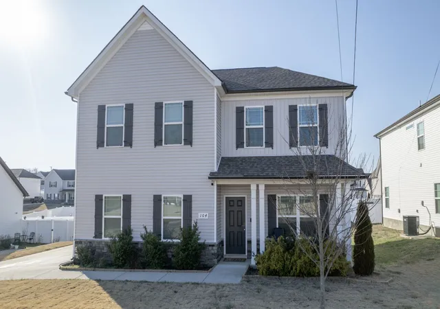 1st image of 104 Curbow Ct, Shelbyville, TN 37160 | MLS# 3129607