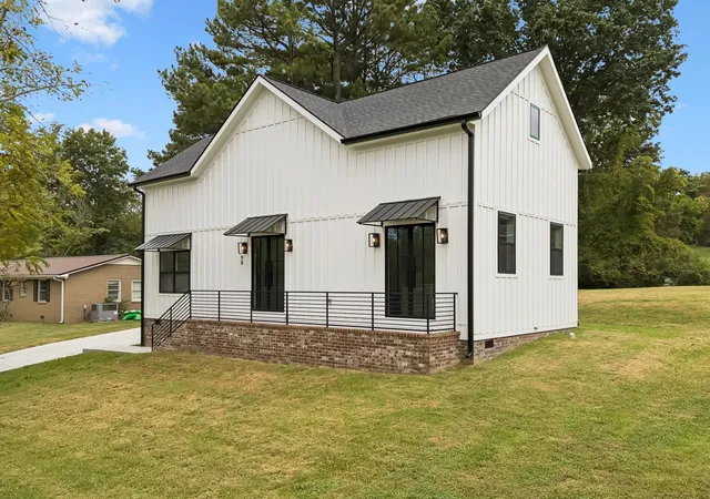 Photo 3 of Single family home for sale at 98 Caldwell Dr, Columbia, TN 38401 | MLS# 3128561 | Listing updated on 2026-06-02