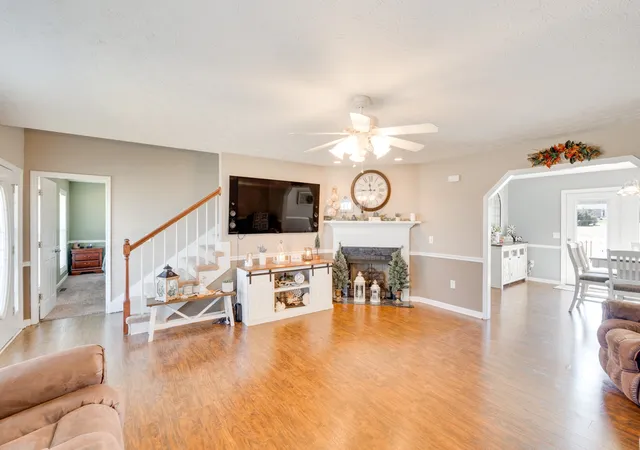 Photo 3 of Single family home for sale at 100 Creighton Pl, Shelbyville, TN 37160 | MLS# 3132679 | Listing updated on 2026-09-03