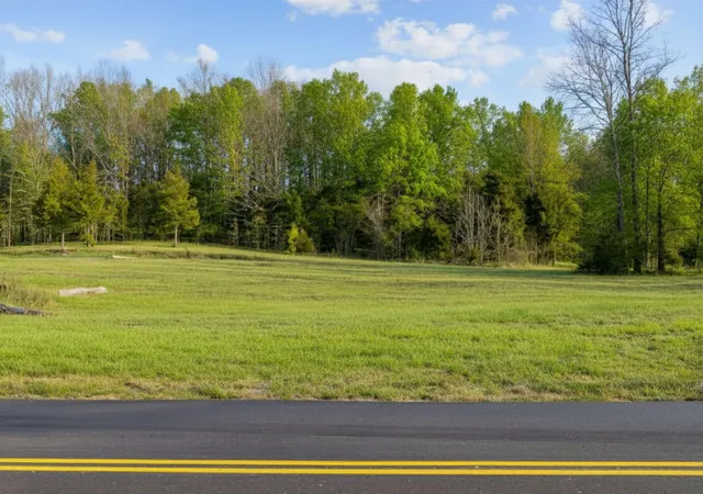 1st image of 1672 Rabe Coats Rd, Westmoreland, TN 37186 | MLS# 3129084