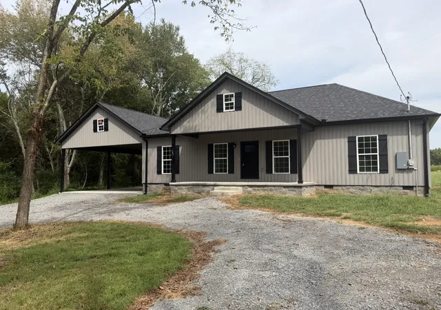 Photo 2 of Single family home for sale at 784 Halls Ml Rd, Shelbyville, TN 37160 | MLS# 3230464 | Listing updated on 2026-09-08