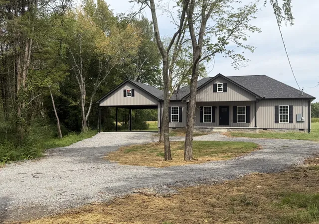 Photo 3 of Single family home for sale at 784 Halls Ml Rd, Shelbyville, TN 37160 | MLS# 3230464 | Listing updated on 2026-09-08