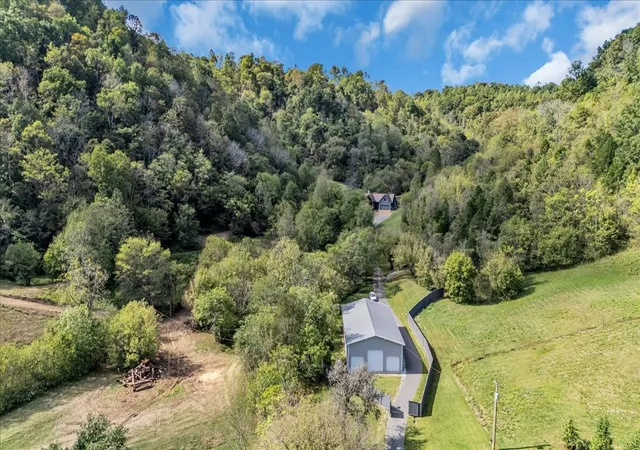 Photo 1 of Single Family Residence at 317 Little Crk Rd, Pleasant Shade, TN 37145 | MLS# 3129187 |  | Sold on 2026-04-30
