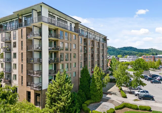 Homes for sale in Chattanooga, TN | 200 Manufacturers Road #Apt 203, Chattanooga, TN 37405 | MLS# 3190286