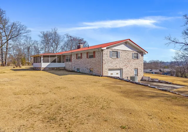 Homes for sale in Riceville, TN | 380 County Road 709, Riceville, TN 37370 | MLS# 3223303
