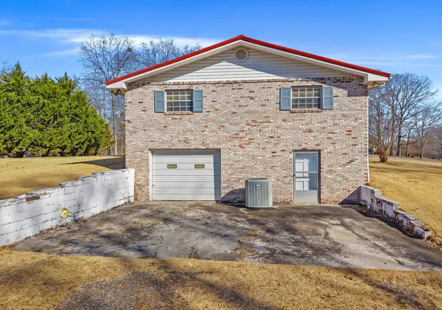 Homes for sale in Riceville, TN | 380 County Road 709, Riceville, TN 37370 | MLS# 3223303
