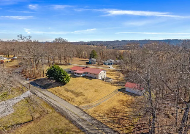 Homes for sale in Riceville, TN | 380 County Road 709, Riceville, TN 37370 | MLS# 3223303