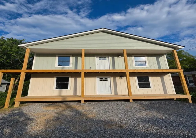 Photo 1 of Multi family home for sale at 1745 Carolina Ave Ne, Cleveland, TN 37311 | MLS# 3593351 | Listing updated on 2026-09-17