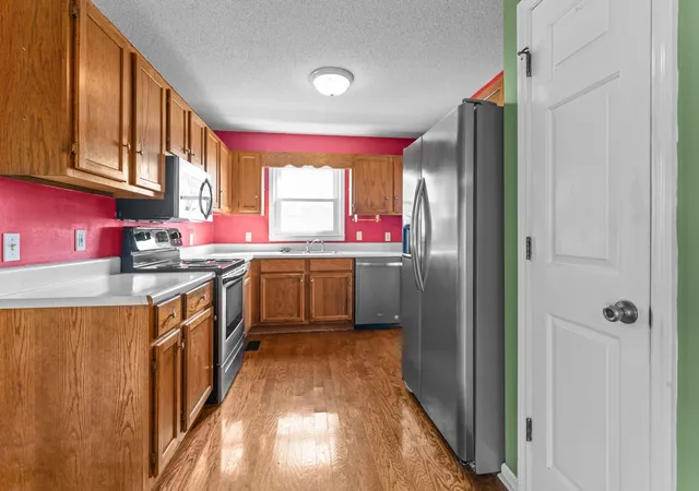 Photo 4 of Single family home for sale at 201 Stardust Dr, Shelbyville, TN 37160 | MLS# 3129598 | Listing updated on 2026-08-10