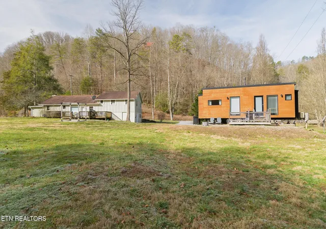 3rd image of 827 Mill Creek Rd, Pigeon Forge, TN 37863 | MLS# 3317273