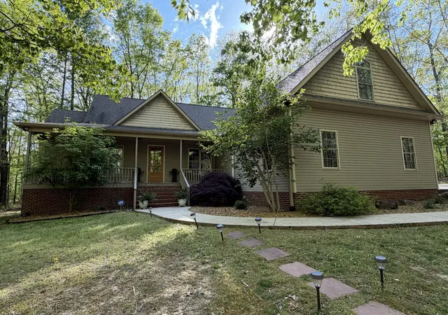 Homes for sale in Monteagle, TN | 1629 Clifftops Ave, Monteagle, TN 37356 | MLS# 3130428