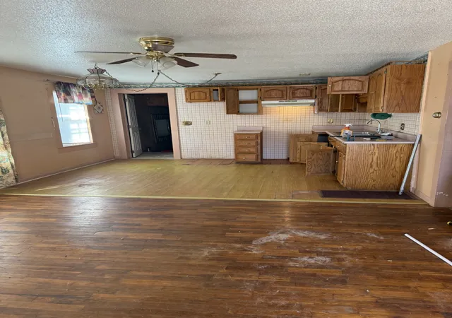 Homes for sale in Lawrenceburg, TN | 420 Crockett St, Lawrenceburg, TN 38464 | MLS# 3130632