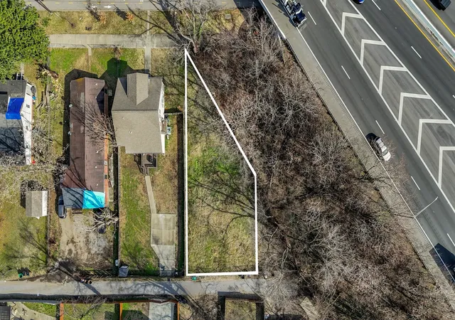 2nd image of 1613 Arthur Ave, Nashville, TN 37208 | MLS# 3130653