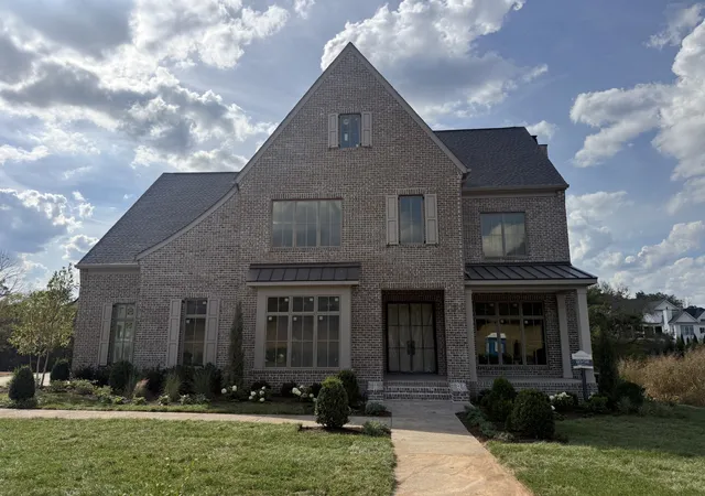 Photo 2 of Mansion for sale at 1743 Briarmont Pl, Brentwood, TN 37027 | MLS# 3169600 | Listing updated on 2026-10-01