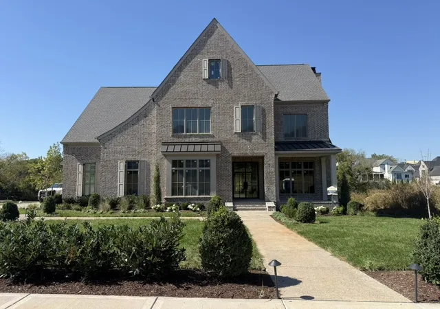 Photo 2 of Mansion for sale at 1743 Briarmont Pl, Brentwood, TN 37027 | MLS# 3169600 | Listing updated on 2026-10-08