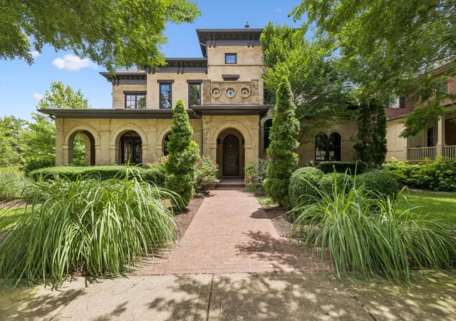 Photo 2 of Sale Pending at 1606 Championship Blvd, Franklin, TN 37064 | MLS# 3146845 | Listing updated on 2026-09-22