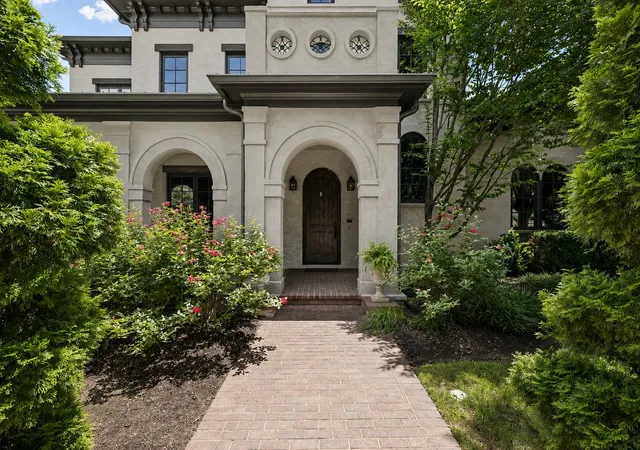 Photo 3 of Sale Pending at 1606 Championship Blvd, Franklin, TN 37064 | MLS# 3146845 | Listing updated on 2026-09-22