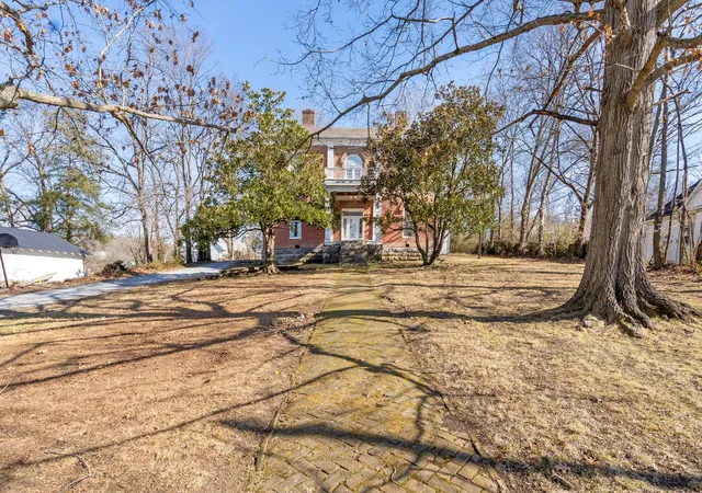 Homes for sale in Wartrace, TN | 307 Vine St S, Wartrace, TN 37183 | MLS# 3131418